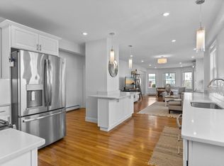 236 Norfolk St #1B, Cambridge, MA 02139