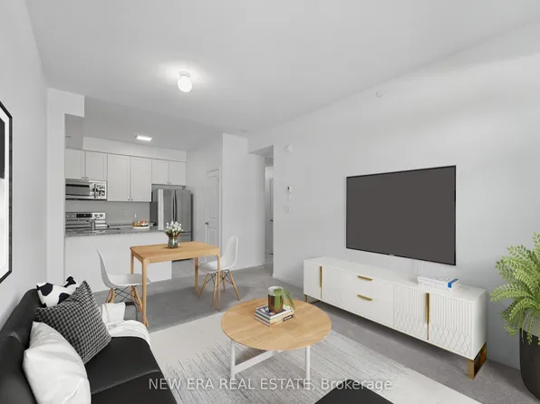 80 Aspen Springs Dr #120, Clarington, ON L1C 0V4