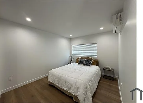 1307 E 46th St #1305-5 — Photo 8