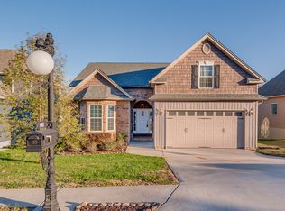 2236 Lake Mist Dr, Chattanooga, TN 37421