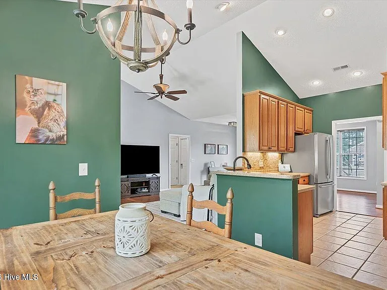 329 Green Links Dr — Photo 16