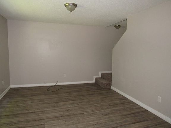 2nd image of 6328 Harvard Ct