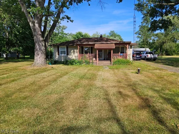 4240 Gephart Ave, Louisville, OH 44641