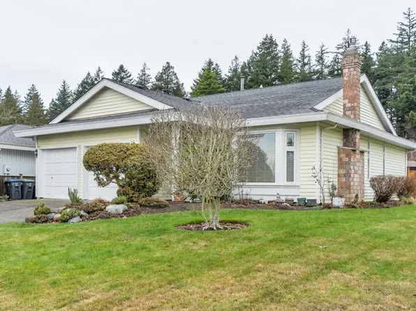 14243 19a Ave, Surrey, BC V4A 7X7