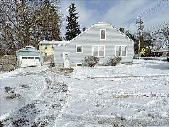2nd image of 1035 Chenango St