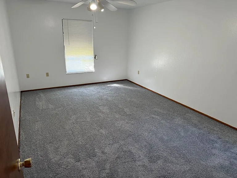 7646 Landmark Dr — Photo 7