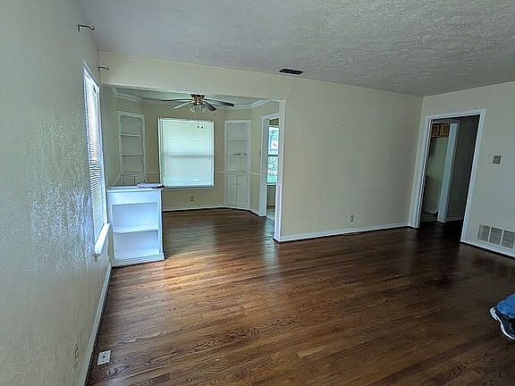 2nd image of 3729 Almazan Dr