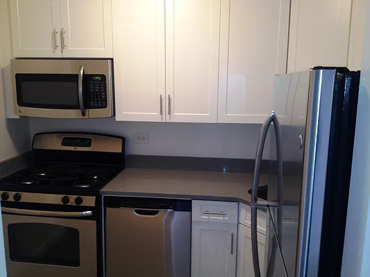 Rented by Realty Operations Group | media 4