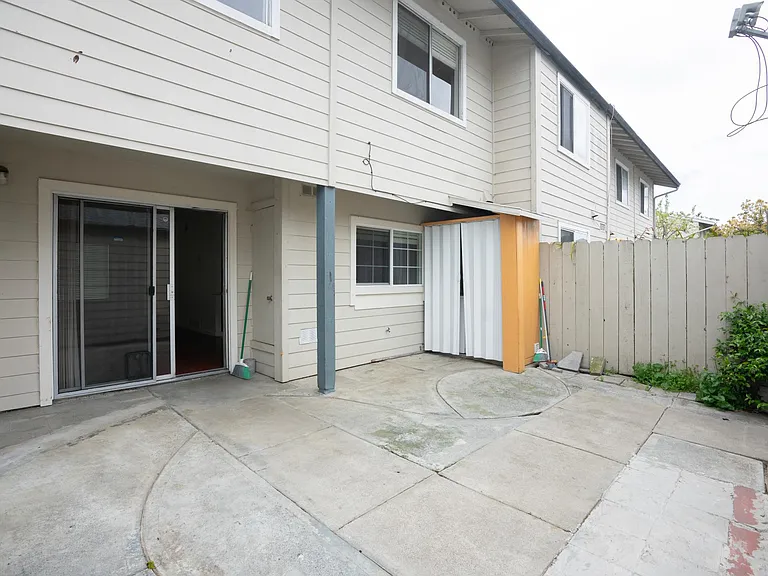 32270 Mercury Way — Photo 14