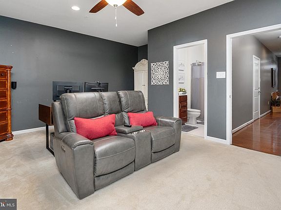 5th image of 117 Nandina Ln