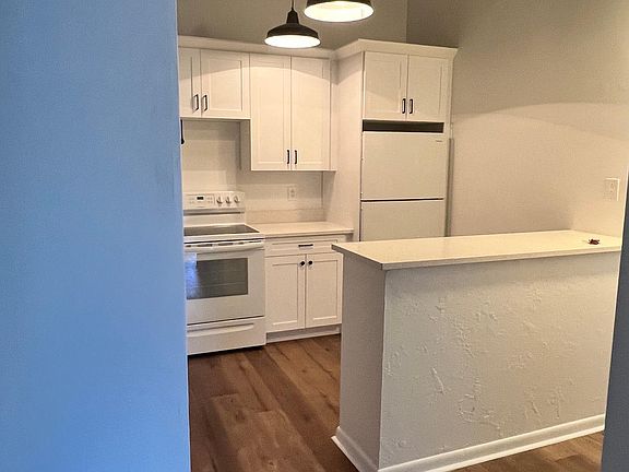 3rd image of 6257 Chasewood Dr APT F
