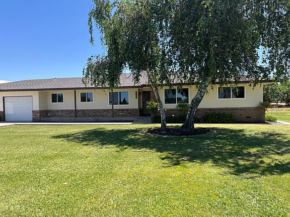 2nd image of 30282 E Lemon Ave