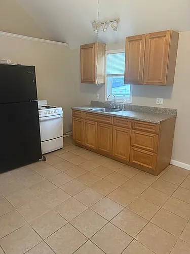 33 Beach St #4 Photo 1