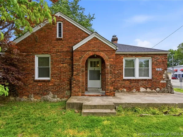 228 S Clark Boulevard, Clarksville, IN 47129