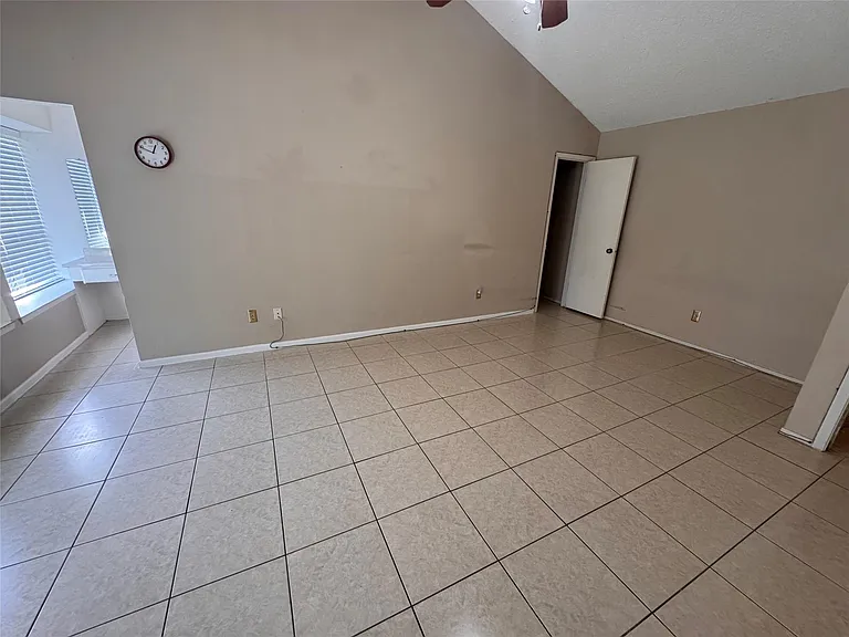 3423 Pecan Point Dr — Photo 9