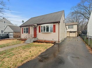 204 Lee St #1, West Haven, CT 06516
