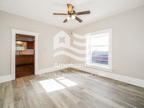 4-Dining Room