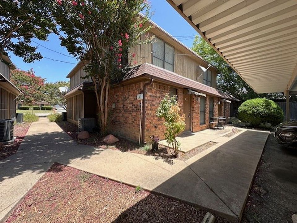2nd image of 4909 El Campo Ave #B