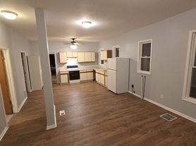 88 5th Ave, Troy, NY