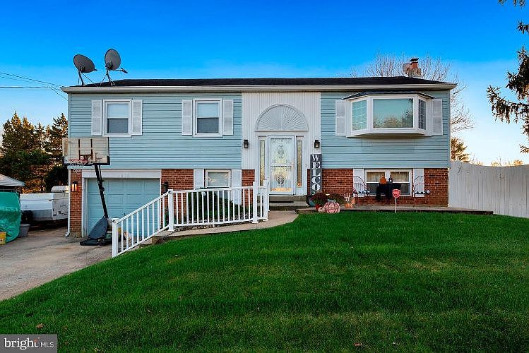 1st image of 1016 Bradford Dr
