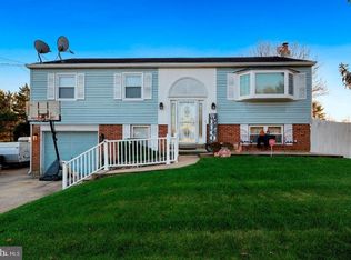 1016 Bradford Dr, Williamstown, NJ 08094