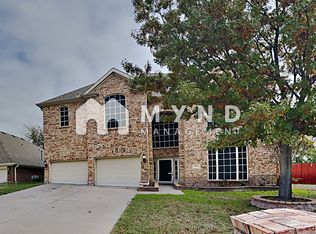 10600 Donnis Dr, Fort Worth, TX 76244