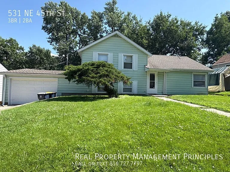 531 NE 45th St — Photo 1