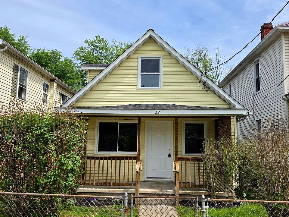 1st image of 32 E Roberts St