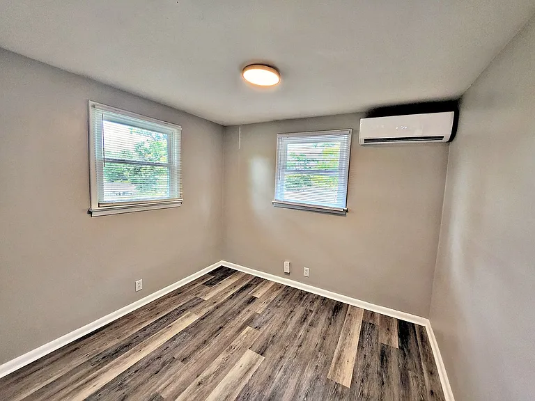 1505 Randolph Ave SE — Photo 16