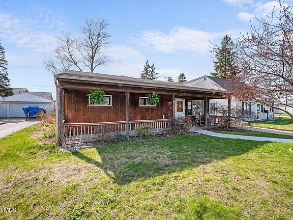 2nd image of 3237 Waldmar Rd