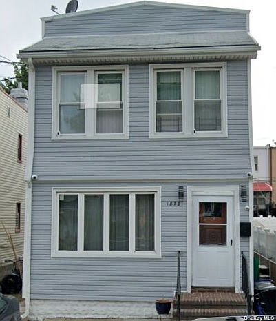 1st image of 1872 E 53rd St Floor 1