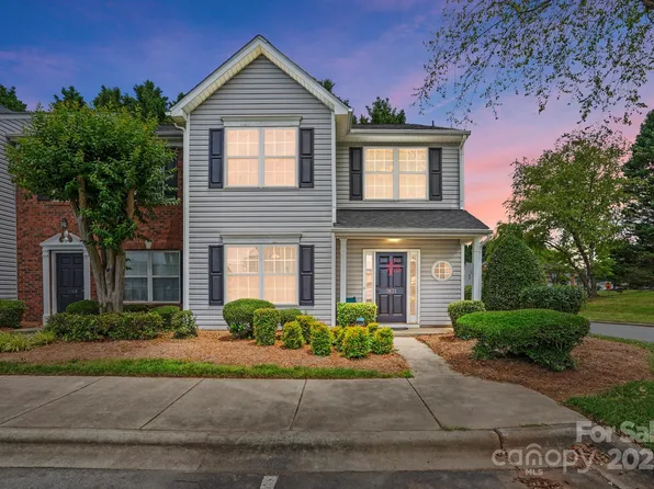 7671 Bluff Point Ln, Denver, NC 28037