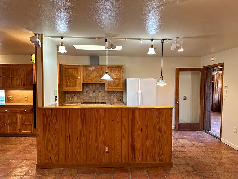 2301 Post Oak Rd — Photo 6
