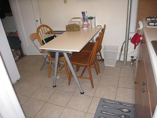 Rented by Alexiou Realty | media 7