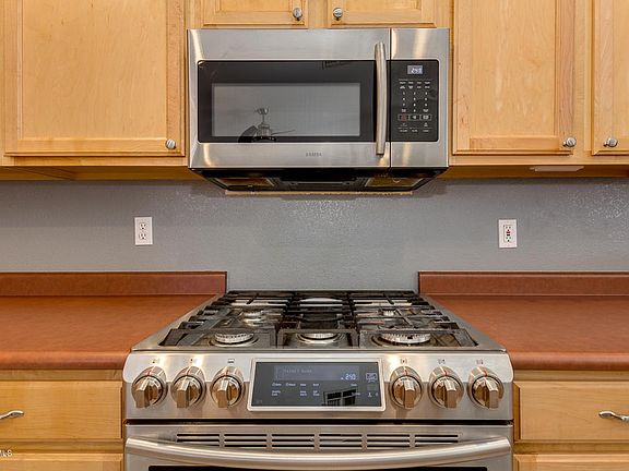 5th image of 4210 E Seasons Circle