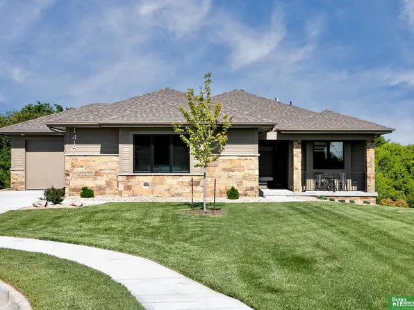 1417 S 200th Avenue Cir, Omaha, NE 68130