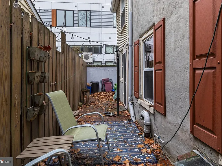 132 Elfreths Aly — Photo 11