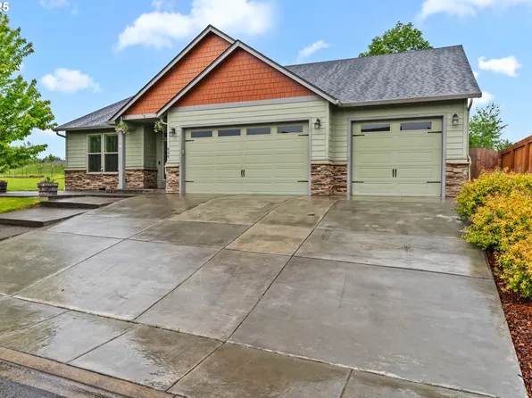 834 N 13th Pl, Ridgefield, WA 98642
