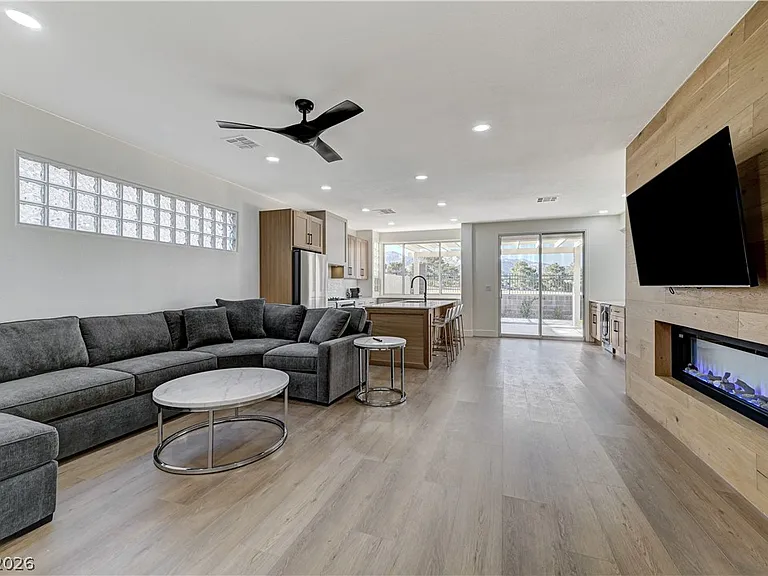 1317 Fox Acres Dr — Photo 18