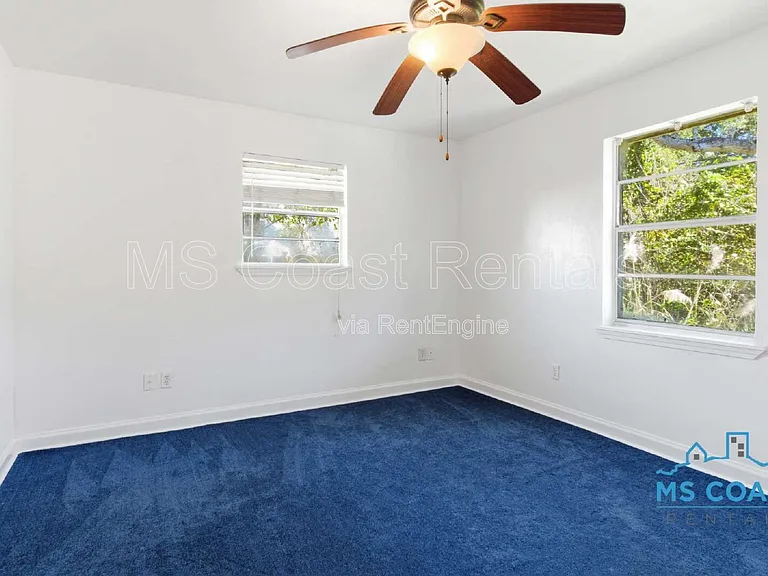 3007 Meteor St — Photo 13