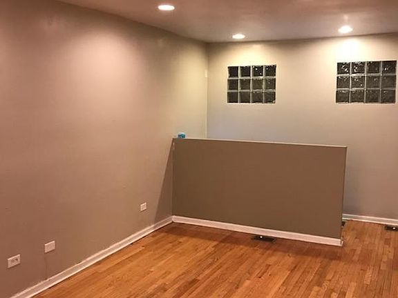 4th image of 1645 S Homan Ave #3