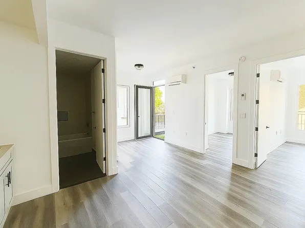 3321 Glenwood Road image 4 of 16