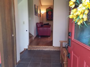 37 Meadowlark Ln N, Fargo, ND 58102