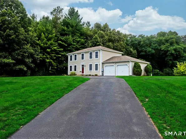 31 Broadleaf Circle, Suffield, CT 06093