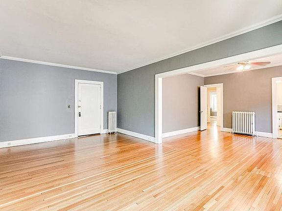 3rd image of 3331 Emerson Ave S