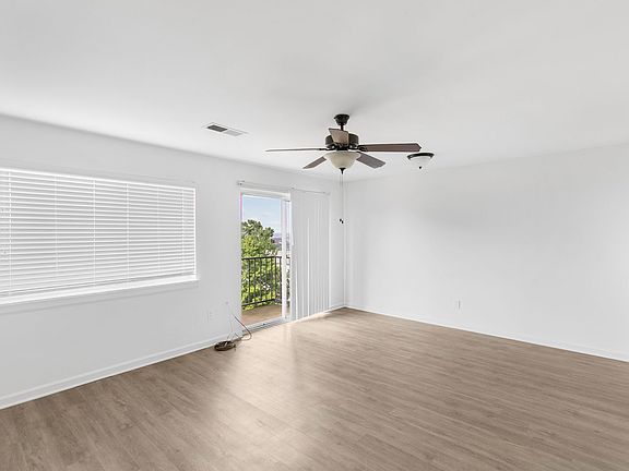 4th image of 1301 18th Ave S APT 13