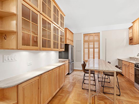 2nd image of 401 W End Ave #1ABC