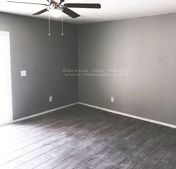 25235 W La Mont Ave — Photo 12