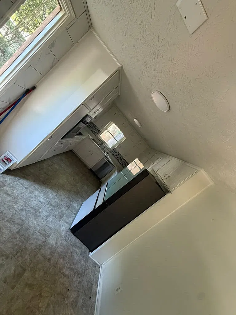 5 bed, 2643 sqft, $2,500 — Photo 4