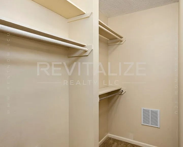 962 Lansdale Ct — Photo 31